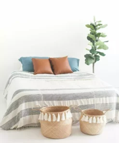 Creative Women 3 Panel Dotted Queen Blanket