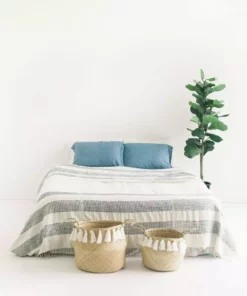 Creative Women 3 Panel Dotted Queen Blanket