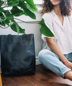 Purse & Clutch Accessories Outside Pockets Handbag - Ink Black