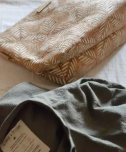 Carry Courage Best Sellers Adventurer Cork Cosmetics Bag - Cream 11 Carry Courage Best Sellers Adventurer Cork Cosmetics Bag - Cream