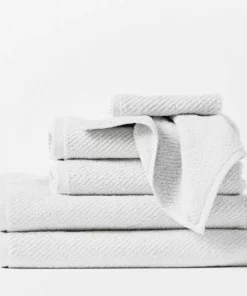 Coyuchi Air Weight Towels - Alpine White Best Sellers