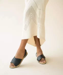 Nisolo All-Day Cross Strap Sandal