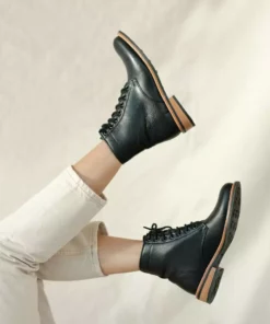 Nisolo Amalia All Weather Boot - Black