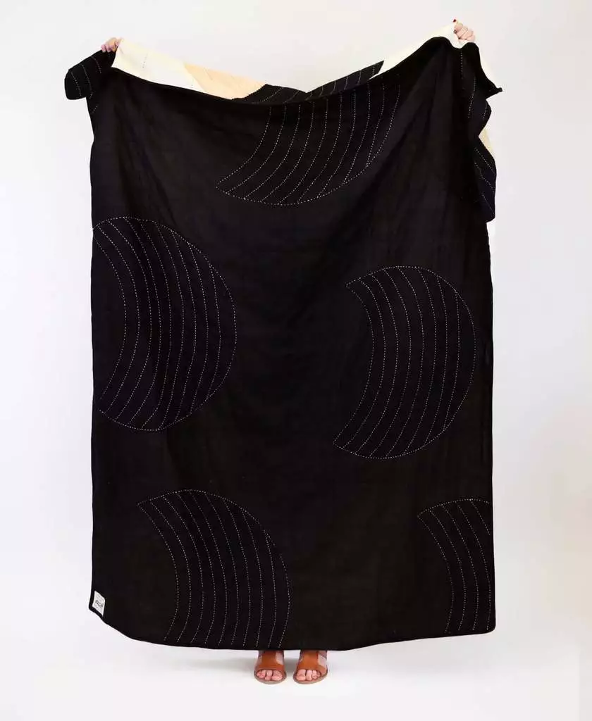 Anchal Crescent Lattice Quilt - Charcoal Home Goods 5 Anchal Crescent Lattice Quilt - Charcoal Home Goods