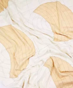 Anchal Crescent Lattice Quilt - Sand