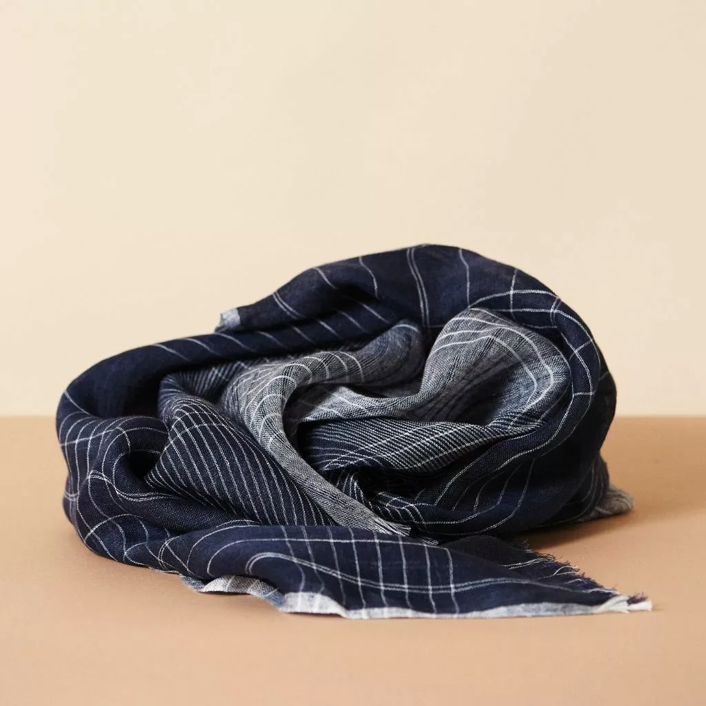 Studio Variously Auro Linen Scarf - Navy Accessories 5 Studio Variously Auro Linen Scarf - Navy Accessories