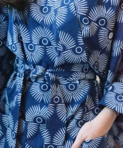 Bloom & Give Best Sellers Iris Unisex Robe