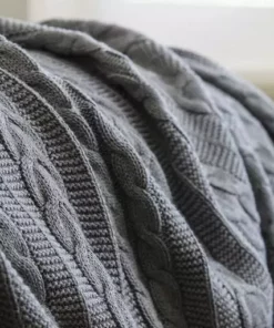 Looma Home Goods Cable Knit Throw Blanket