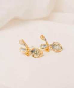 CÂPÂ Jewelry Clavellino Recycled Petal Earrings