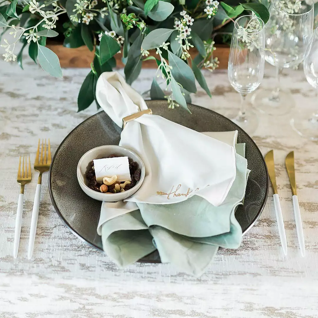 Carthage.Co Kitchen + Dining Zaghwan Stoneware Presentation Plate 4 Carthage.Co Kitchen + Dining Zaghwan Stoneware Presentation Plate