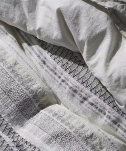 Coyuchi Home Goods Lost Coast Duvet Cover - Soft White With Deep Graphite