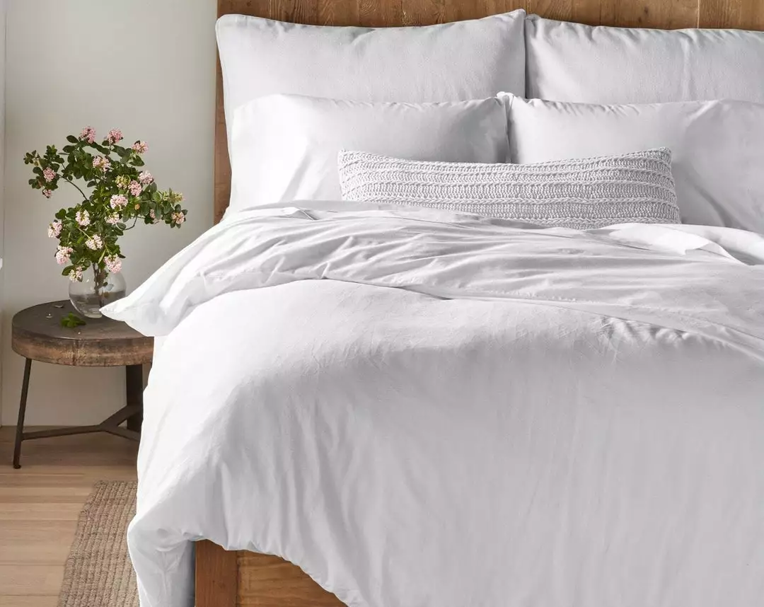 Coyuchi Sateen Pillowcase Set - Alpine White Home Goods 3 Coyuchi Sateen Pillowcase Set - Alpine White Home Goods