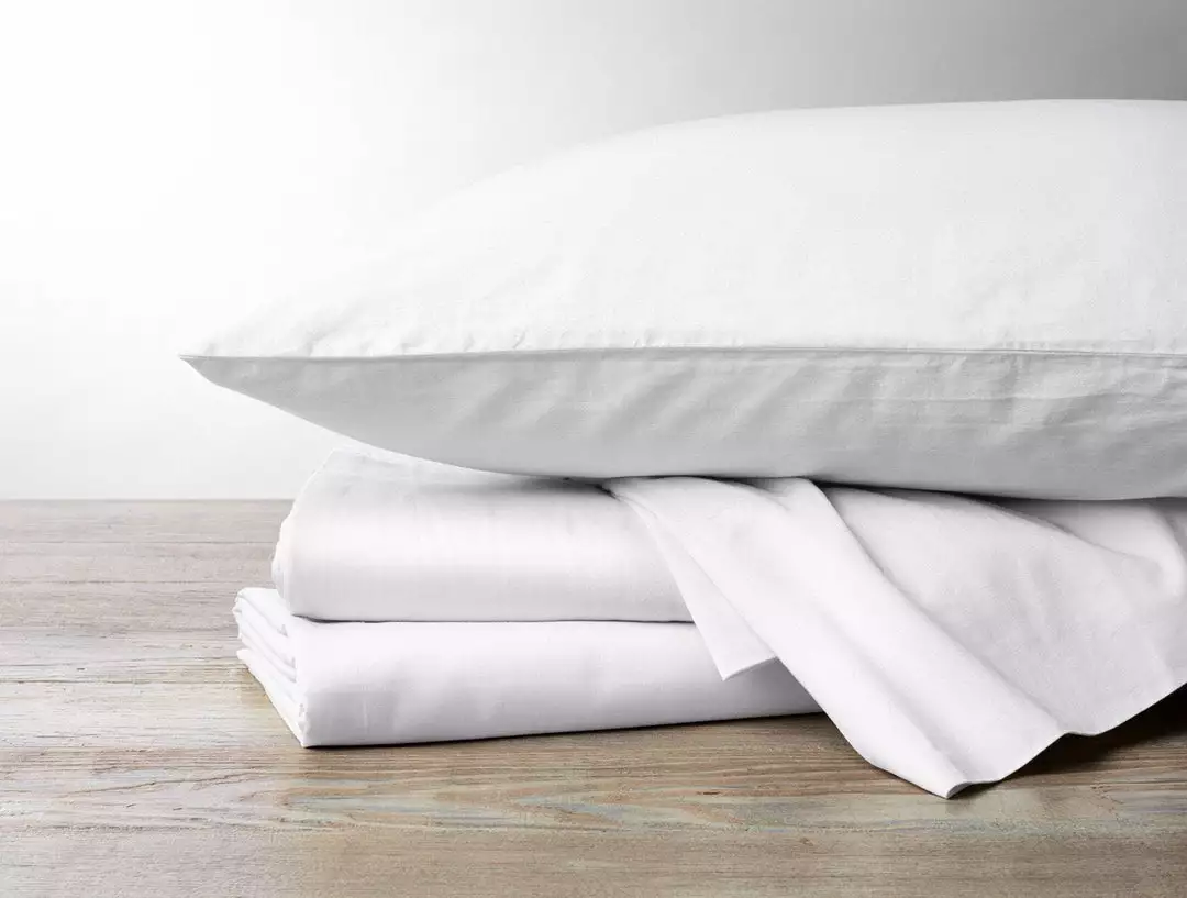 Coyuchi Sateen Pillowcase Set - Alpine White Home Goods 2 Coyuchi Sateen Pillowcase Set - Alpine White Home Goods
