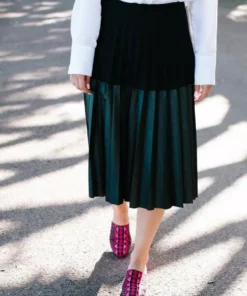 Darzah Shoes Tatreez Mule - Magenta + Rose 6 Darzah Shoes Tatreez Mule - Magenta + Rose