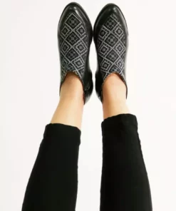 Darzah Special Occasion Tatreez Bootie - Black