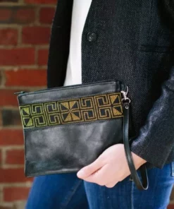 Darzah Special Occasion Egypt Tatreez Clutch - Gold