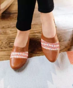 Darzah Shoes Tatreez Oxford - Camel + Orange