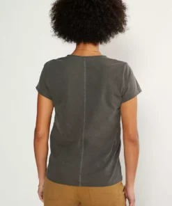 ÉTICA Aiden V Neck Tee