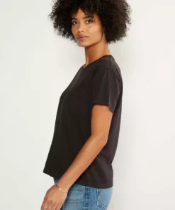 ÉTICA Avril Black Pocket Tee New Arrivals