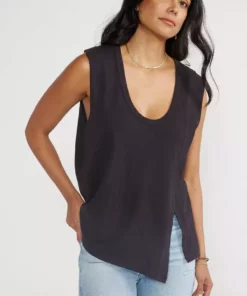 ÉTICA New Arrivals Devi Split Top