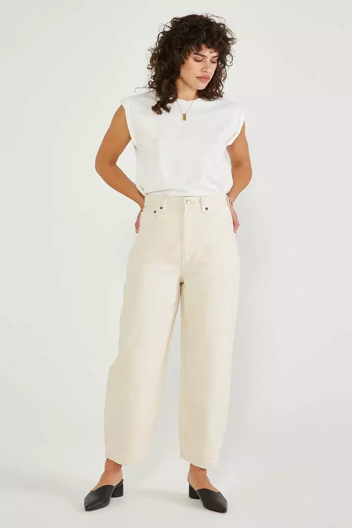 ÉTICA New Arrivals Iris Relaxed Taper Jean - Natural 1 ÉTICA New Arrivals Iris Relaxed Taper Jean - Natural
