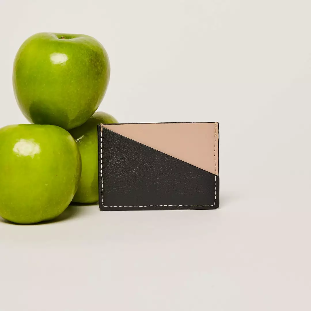Allégorie Accessories Gala Apple Leather Puzzle Cardholder 13 Allégorie Accessories Gala Apple Leather Puzzle Cardholder