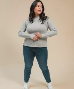 Poplinen Gloria Waffle Thermal Top - Heather Gray 6 Poplinen Gloria Waffle Thermal Top - Heather Gray