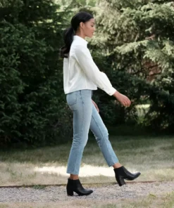 Nisolo Heeled Chelsea Boot - Black Shoes