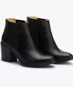 Nisolo Heeled Chelsea Boot - Black Shoes