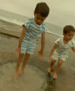 Honey Cake Tiger Kids' Hello Fun Wave Unisex T-Shirt