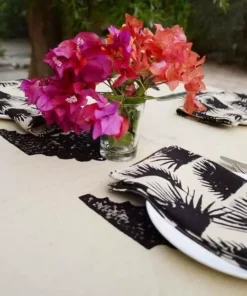 Ichcha Fern Napkin Set - Black Kitchen + Dining