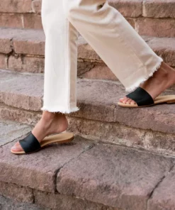 Nisolo Isla Slide Sandal - Black