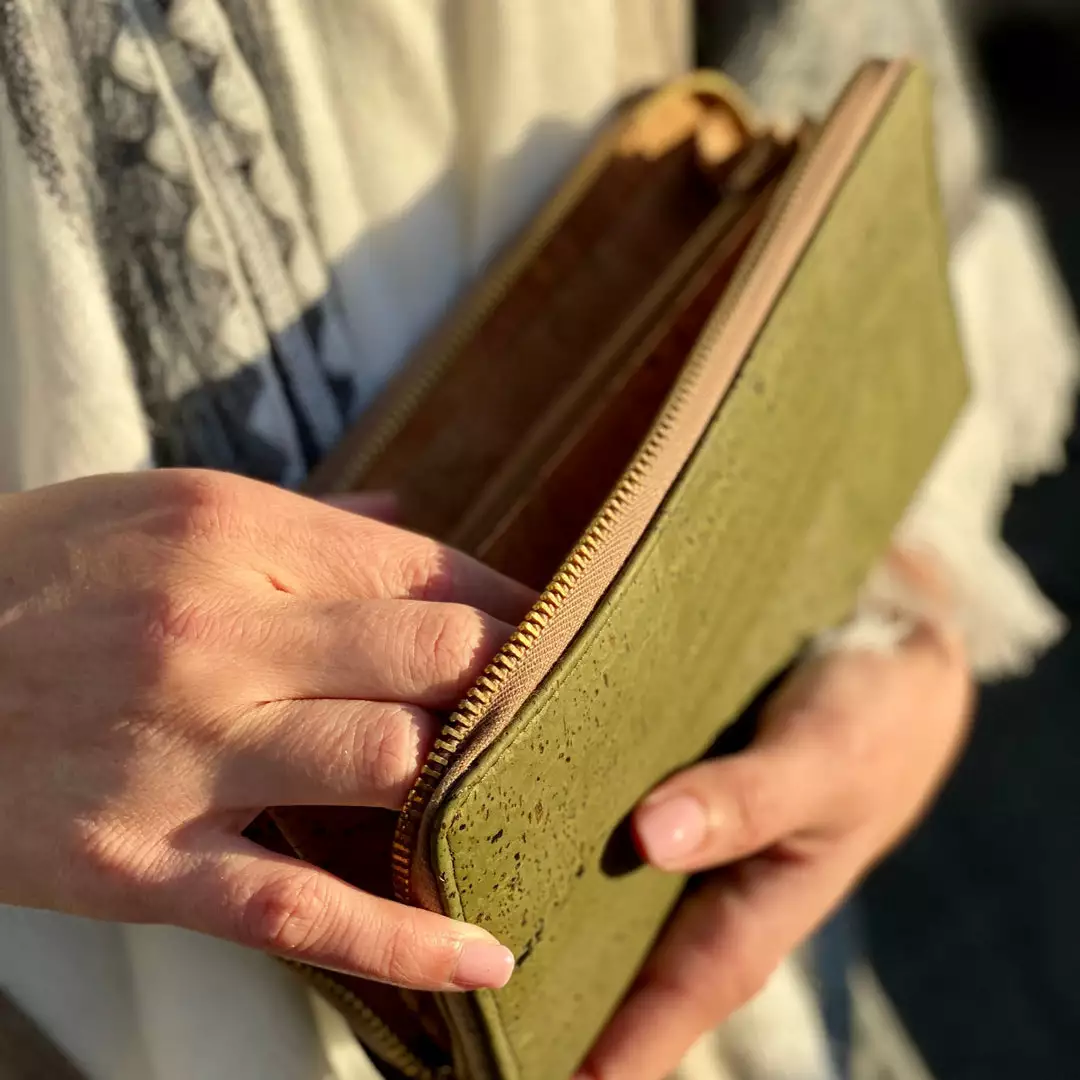 Tiradia Cork Just Right Cork Clutch Wallet Best Sellers 9 Tiradia Cork Just Right Cork Clutch Wallet Best Sellers