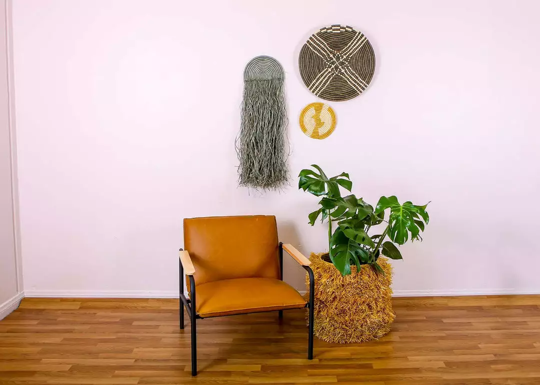 KAZI Home Goods Large Cocoa Sanaa Woven Wall Plate 3 KAZI Home Goods Large Cocoa Sanaa Woven Wall Plate