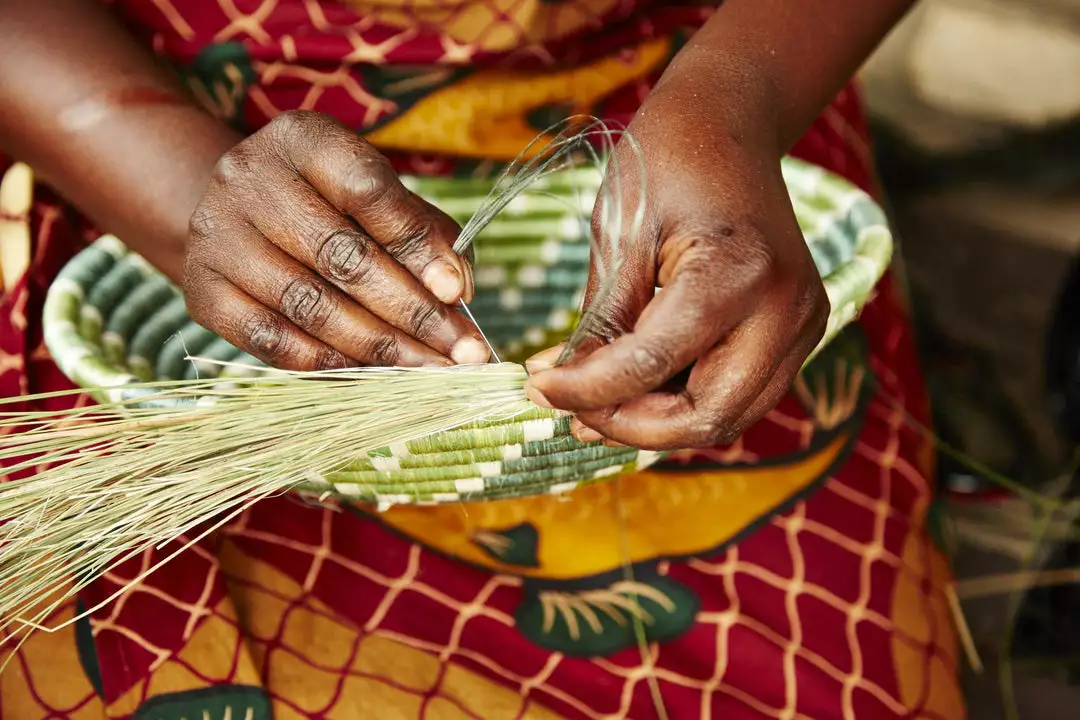 KAZI Home Goods Extra Large Ivy Fleur Plate Woven Wall Plate 4 KAZI Home Goods Extra Large Ivy Fleur Plate Woven Wall Plate