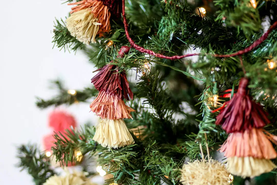 KAZI Berry Ombre Tasseled Garland Home Goods 2 KAZI Berry Ombre Tasseled Garland Home Goods