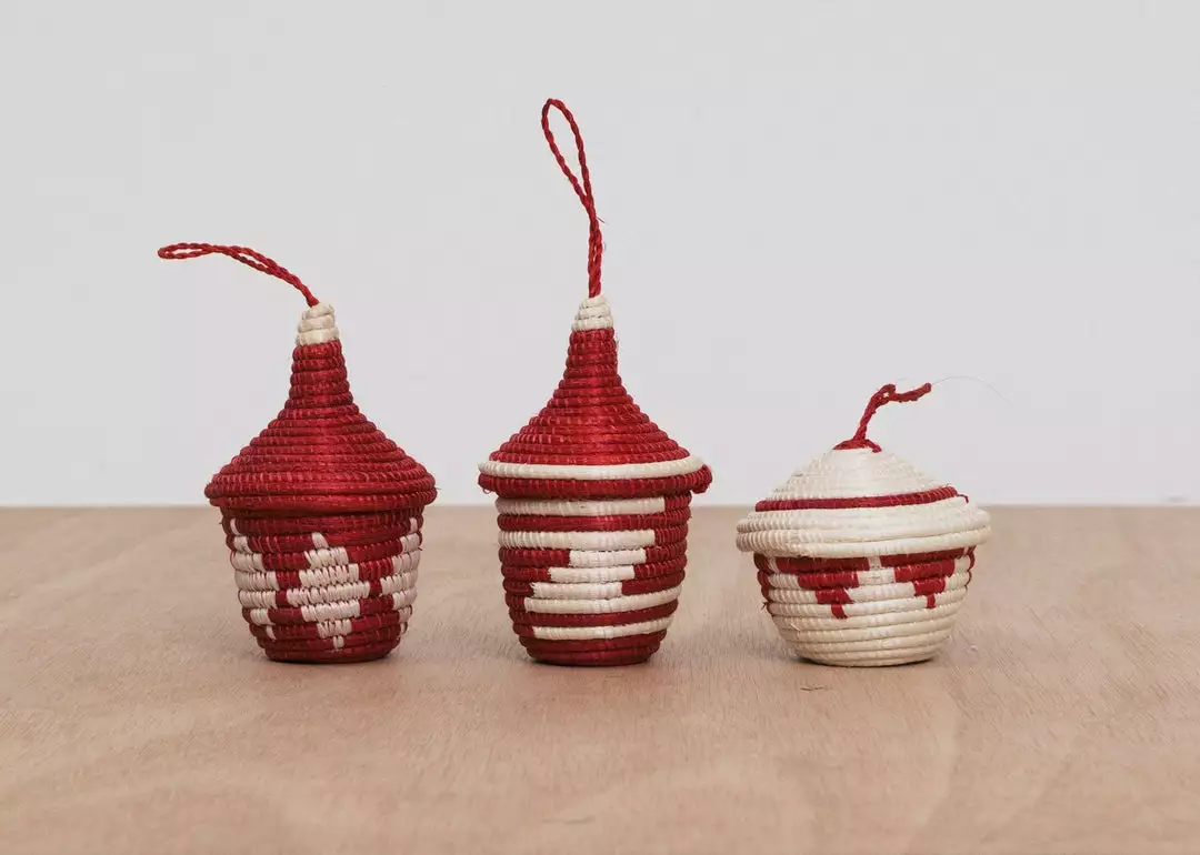 KAZI Fair Trade Fiery Red Ikonji Ornament Set 1 KAZI Fair Trade Fiery Red Ikonji Ornament Set