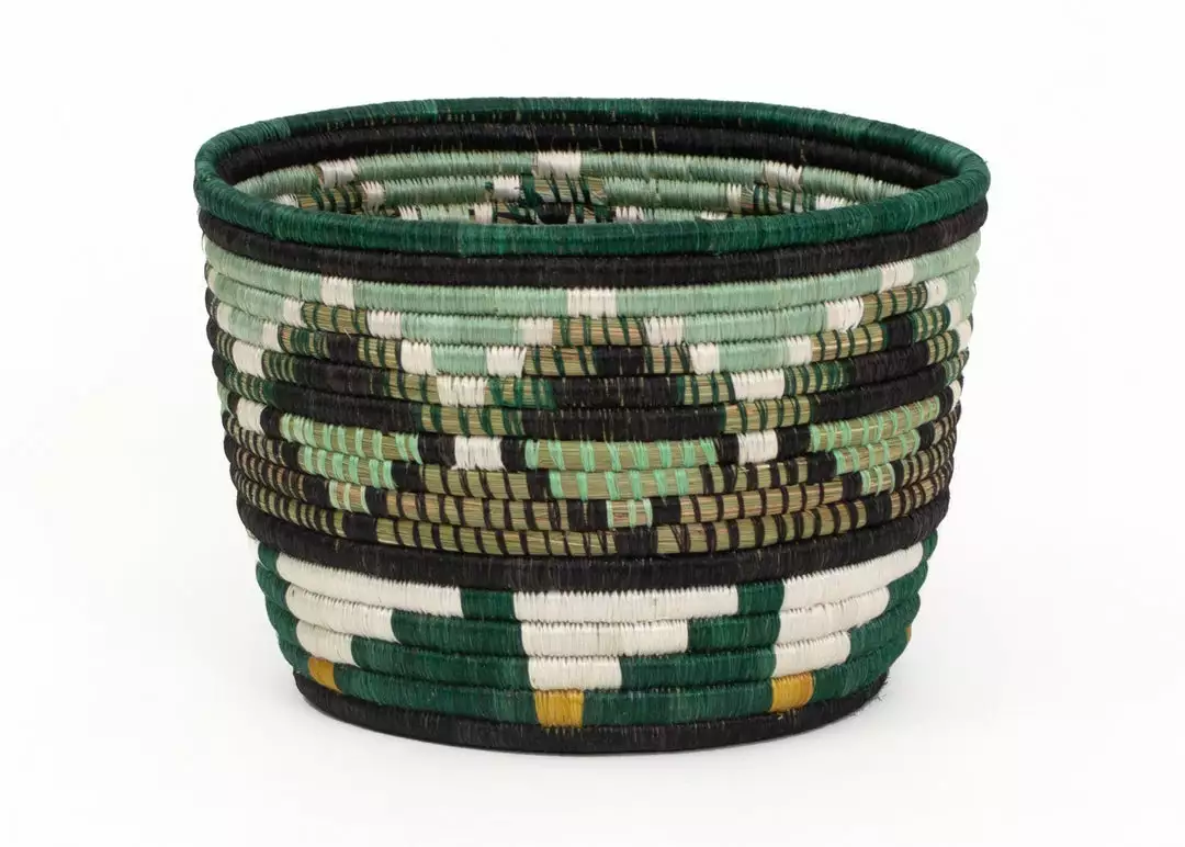 KAZI Ivy Kamere Planter 1 KAZI Ivy Kamere Planter