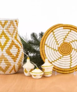 KAZI Metallic Gold Fete Ornament Set 6 KAZI Metallic Gold Fete Ornament Set