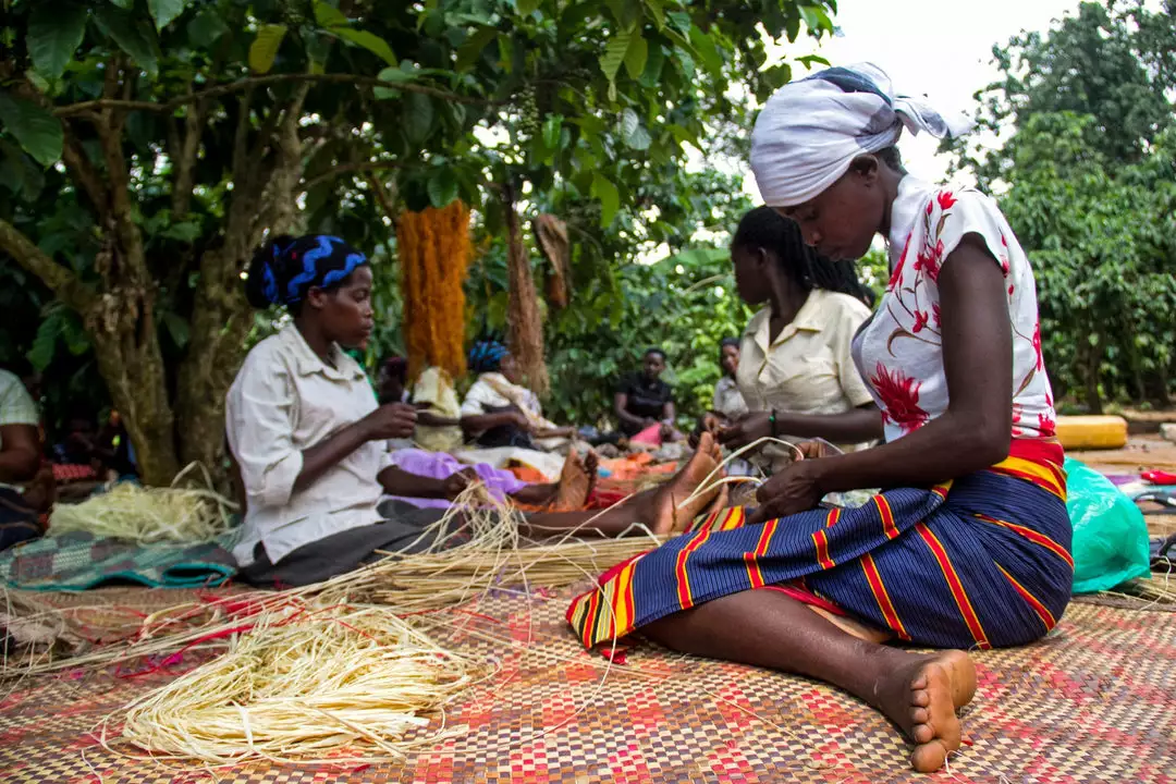 KAZI Natural + Banana Bark Catch All 5 KAZI Natural + Banana Bark Catch All