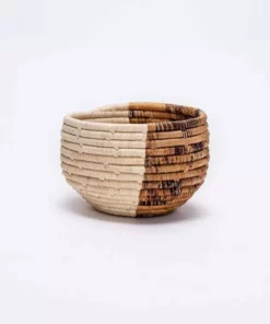 KAZI Home Goods Small Banana Leaf Half Moon Deep Round Bowl