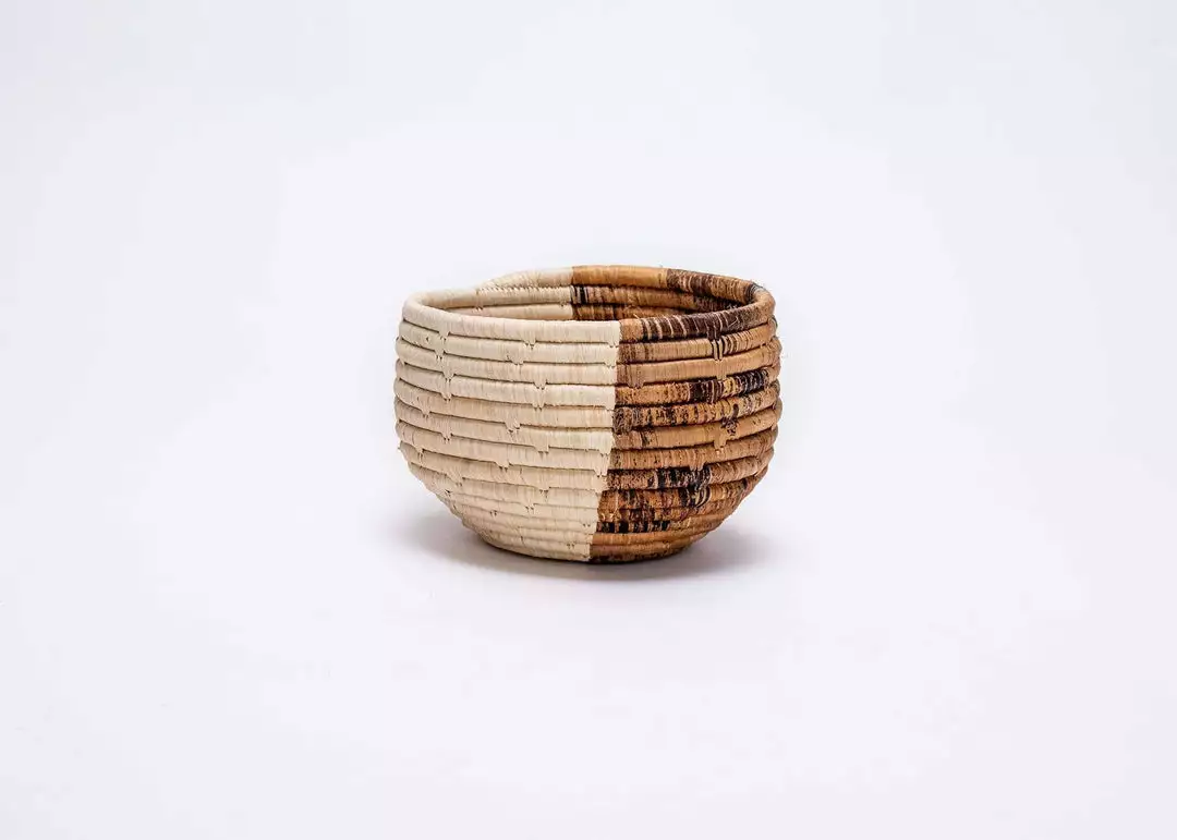 KAZI Home Goods Small Banana Leaf Half Moon Deep Round Bowl 1 KAZI Home Goods Small Banana Leaf Half Moon Deep Round Bowl