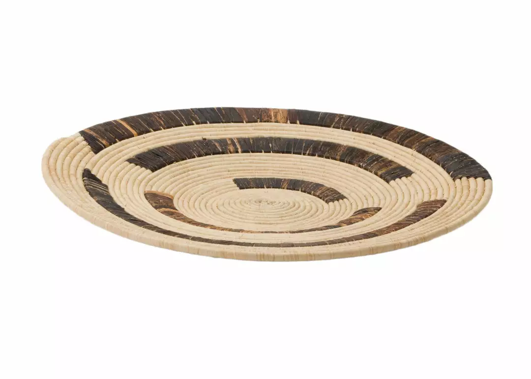 KAZI Home Goods Ugandan Raffia + Banana Bark Wall Plate II 2 KAZI Home Goods Ugandan Raffia + Banana Bark Wall Plate II