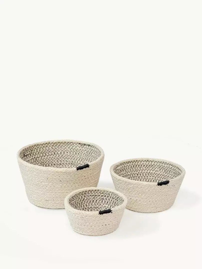 Korissa Amari Bowl Set - Black Home Goods 3 Korissa Amari Bowl Set - Black Home Goods