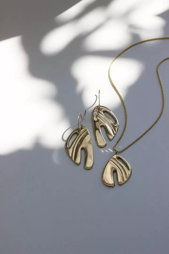 L.Greenwalt Jewelry Abstract Monstera Earrings Special Occasion 8 L.Greenwalt Jewelry Abstract Monstera Earrings Special Occasion