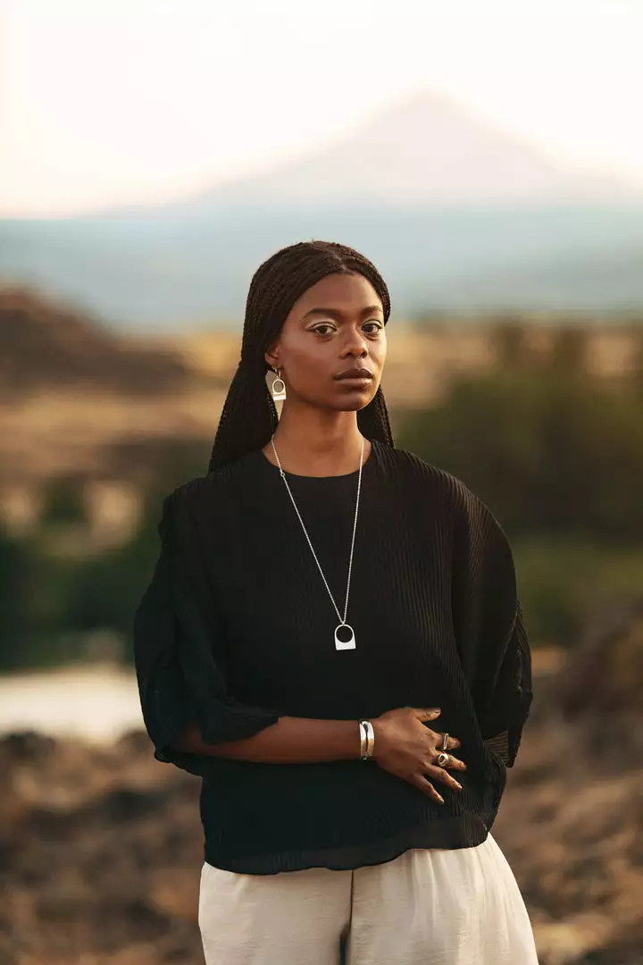 L.Greenwalt Jewelry Contour Necklace - Small 6 L.Greenwalt Jewelry Contour Necklace - Small