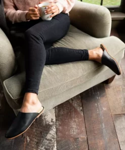 Nisolo Lima Slip On Mule - Black