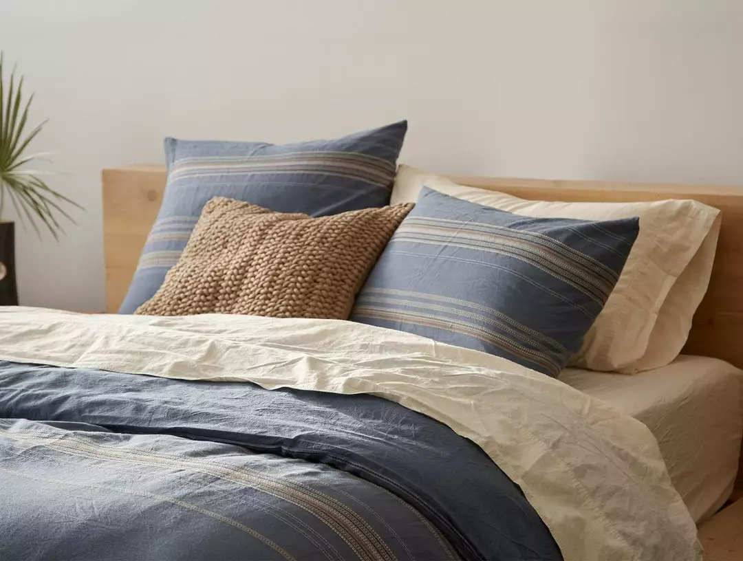 Coyuchi Home Goods Lobos Duvet Cover - Azure / Indigo 3 Coyuchi Home Goods Lobos Duvet Cover - Azure / Indigo