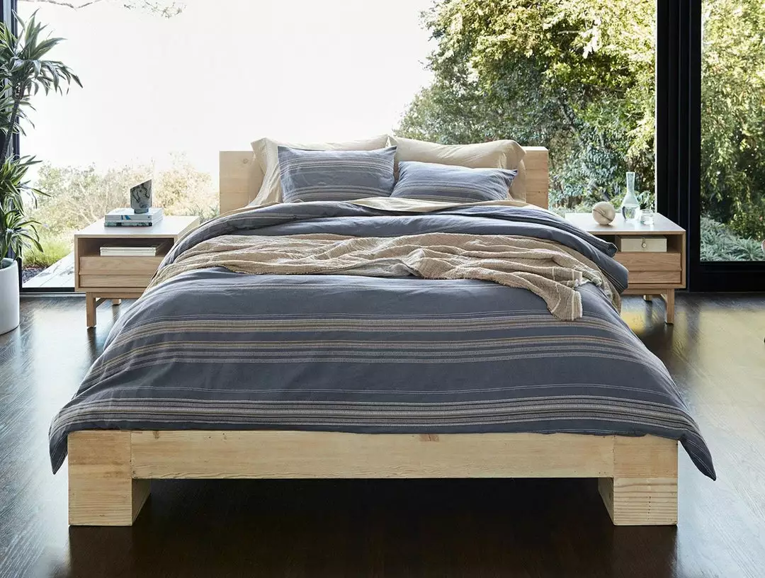 Coyuchi Home Goods Lobos Duvet Cover - Azure / Indigo 1 Coyuchi Home Goods Lobos Duvet Cover - Azure / Indigo