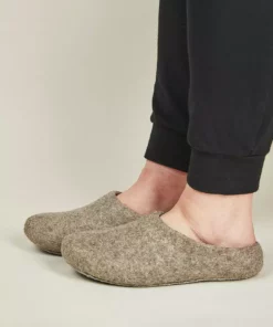 Kyrgies Men's Classic Sole Low Back Wool Slippers - Oatmeal Best Sellers